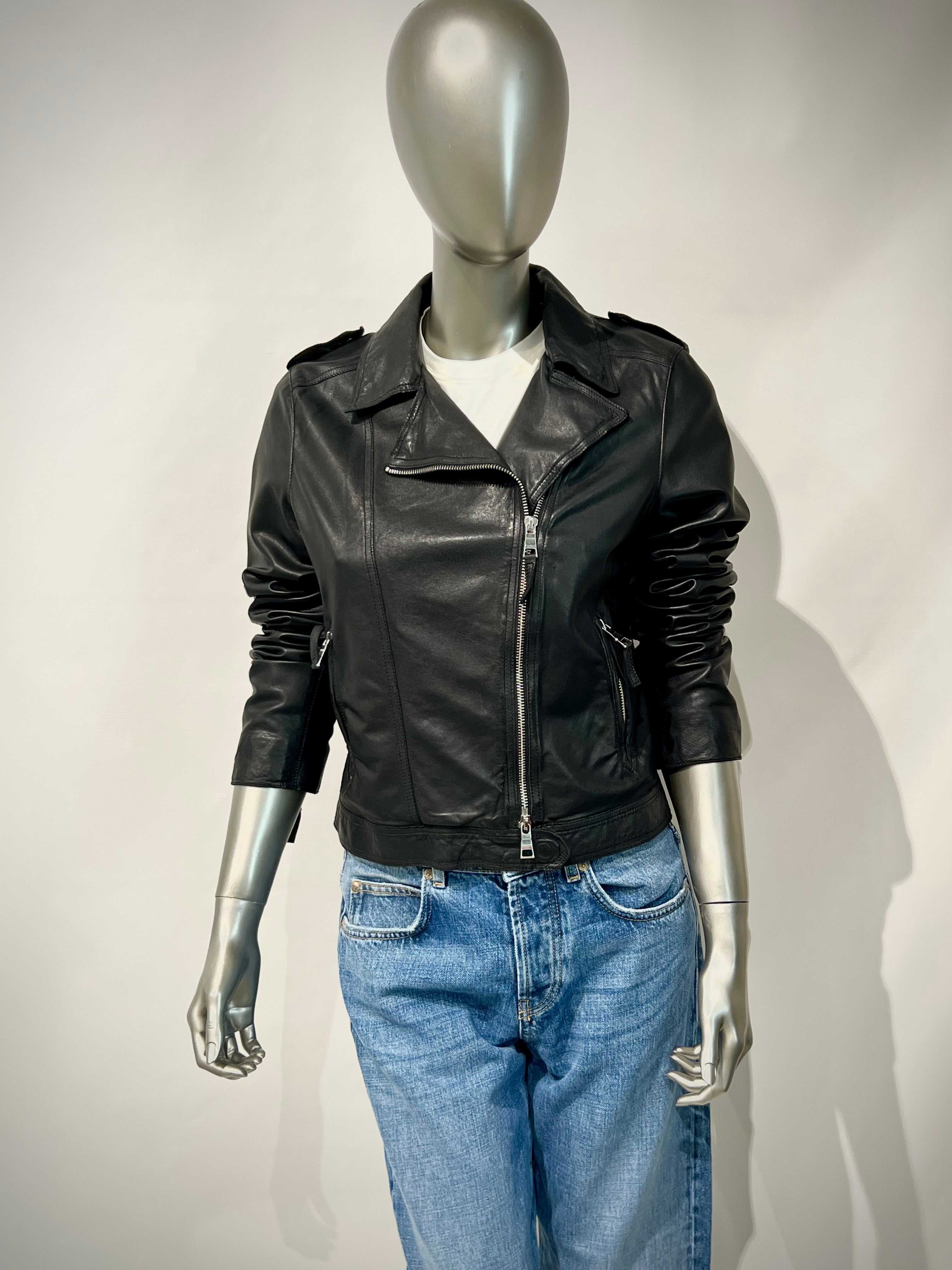 DS5-CICLONE Giubbotto Chiodo Black Woman