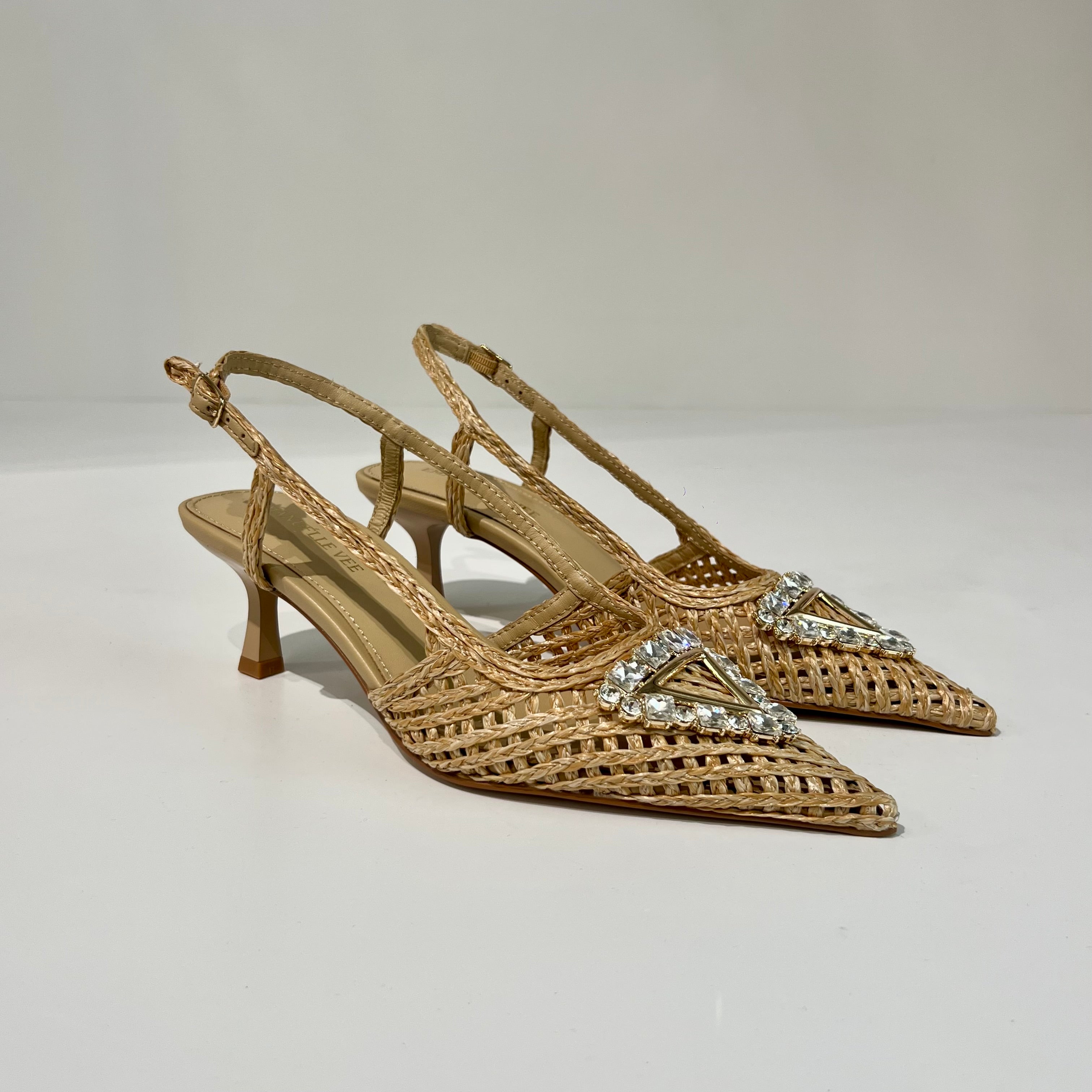 S6-218-11 DIVINA Chanel Beige