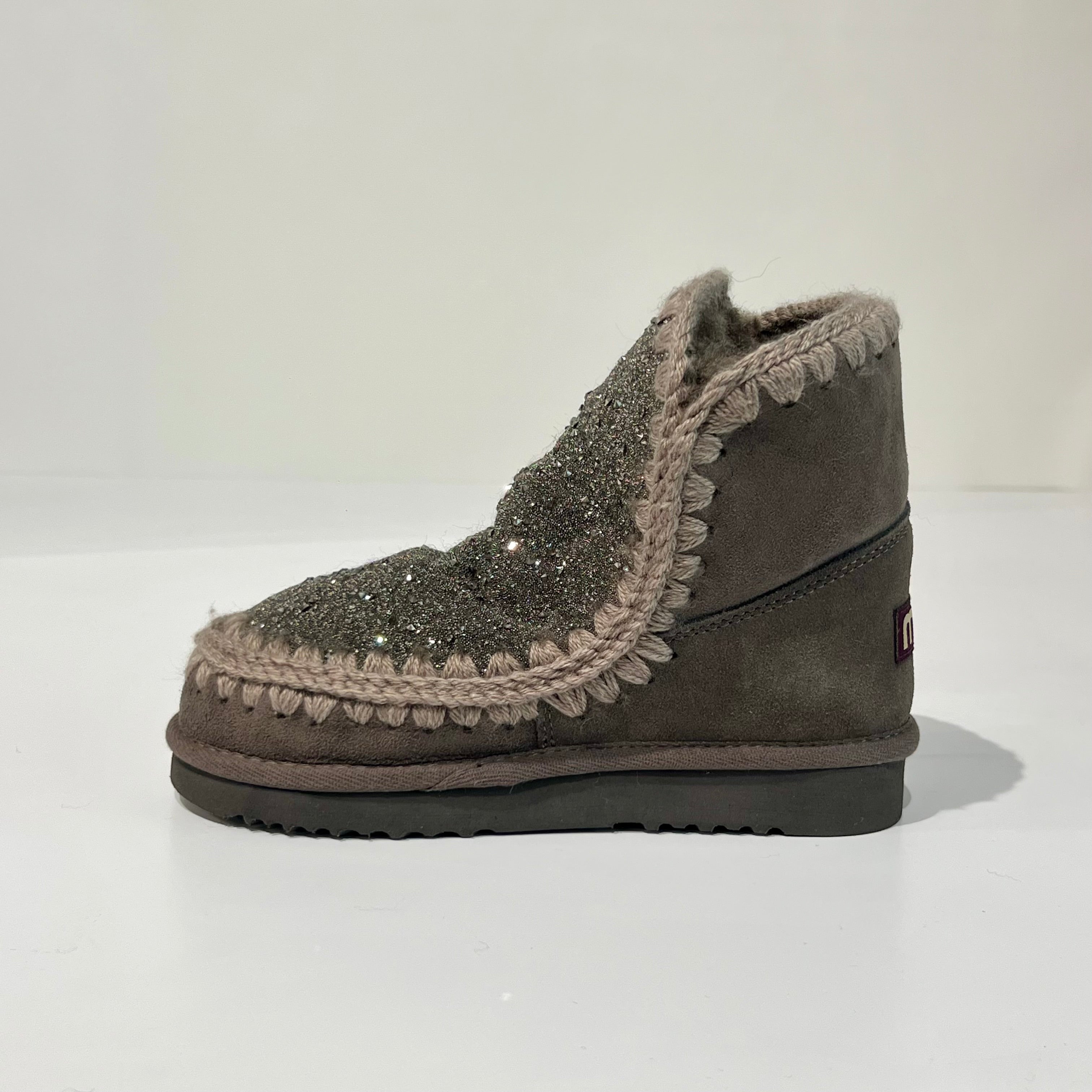 W4-Eskimo 18 HOTFIX Charcoal