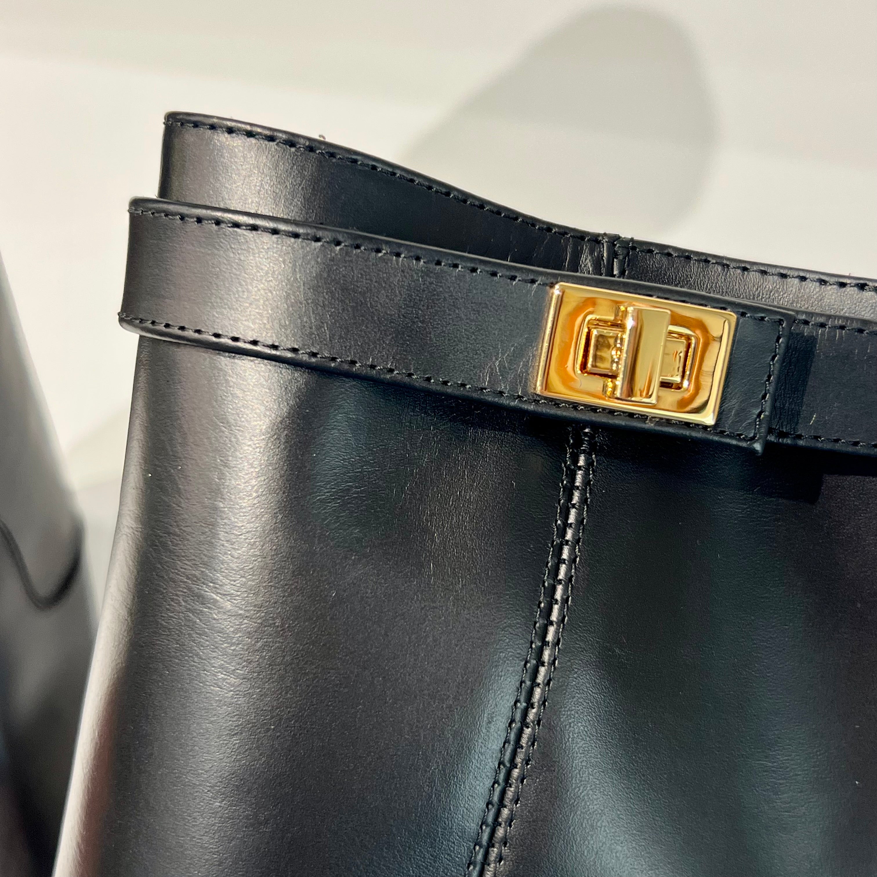 W5-3807 Stivale Santa Monica Lucchetto Oro Nero