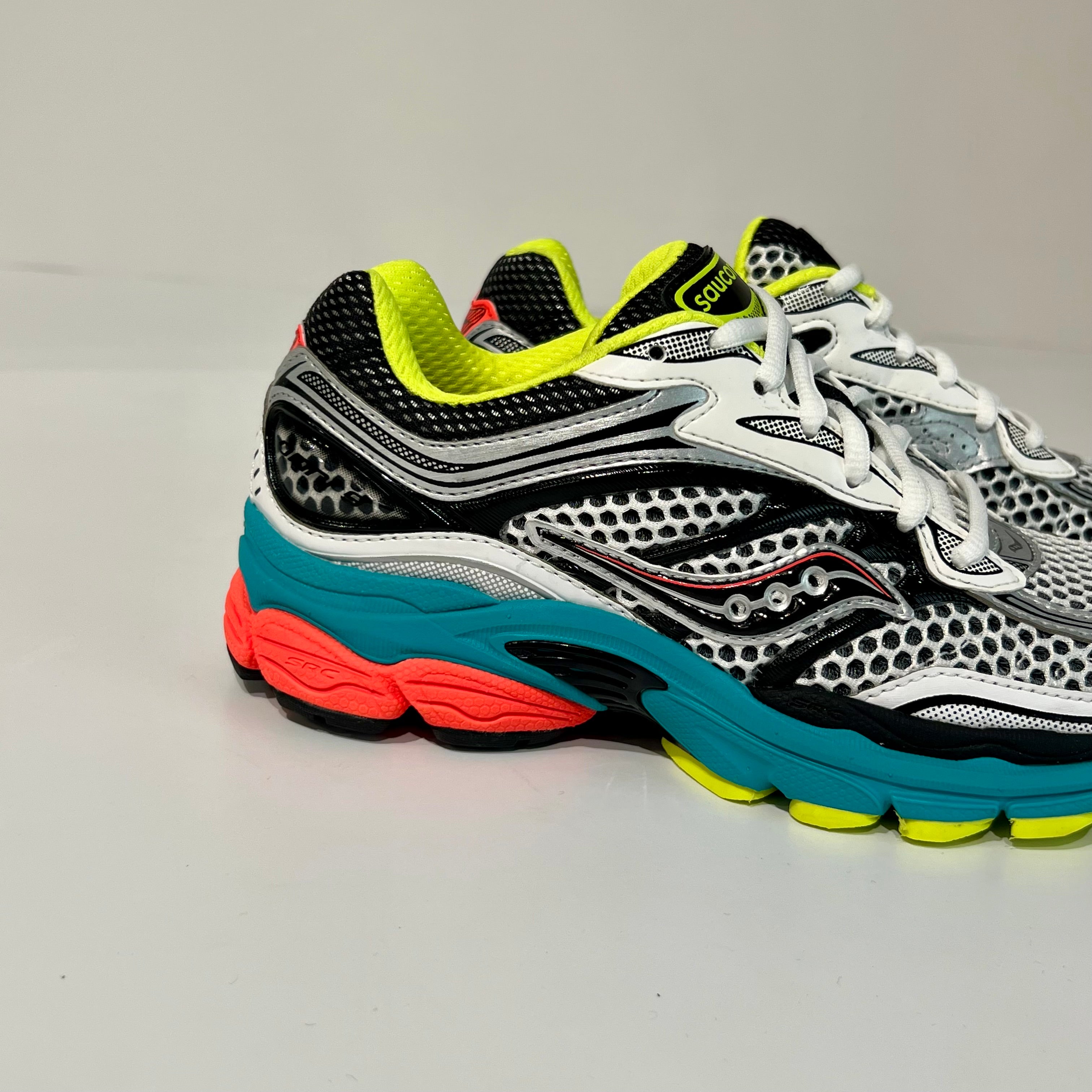 W5-70739-27 Sneaker ProGrid Omni 9 Silver/Mutant