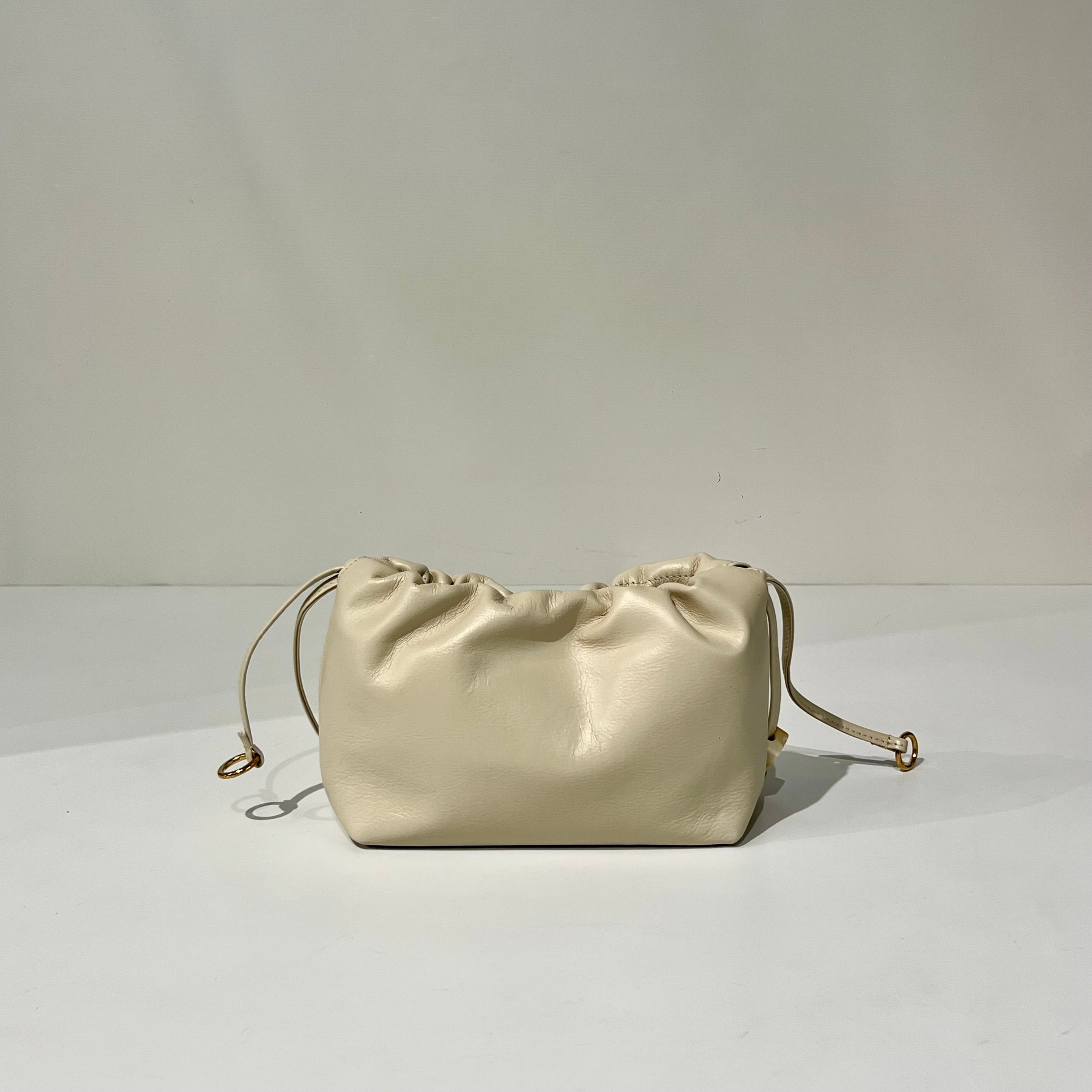 W6-3046 JOANNA SCILLA Ivory
