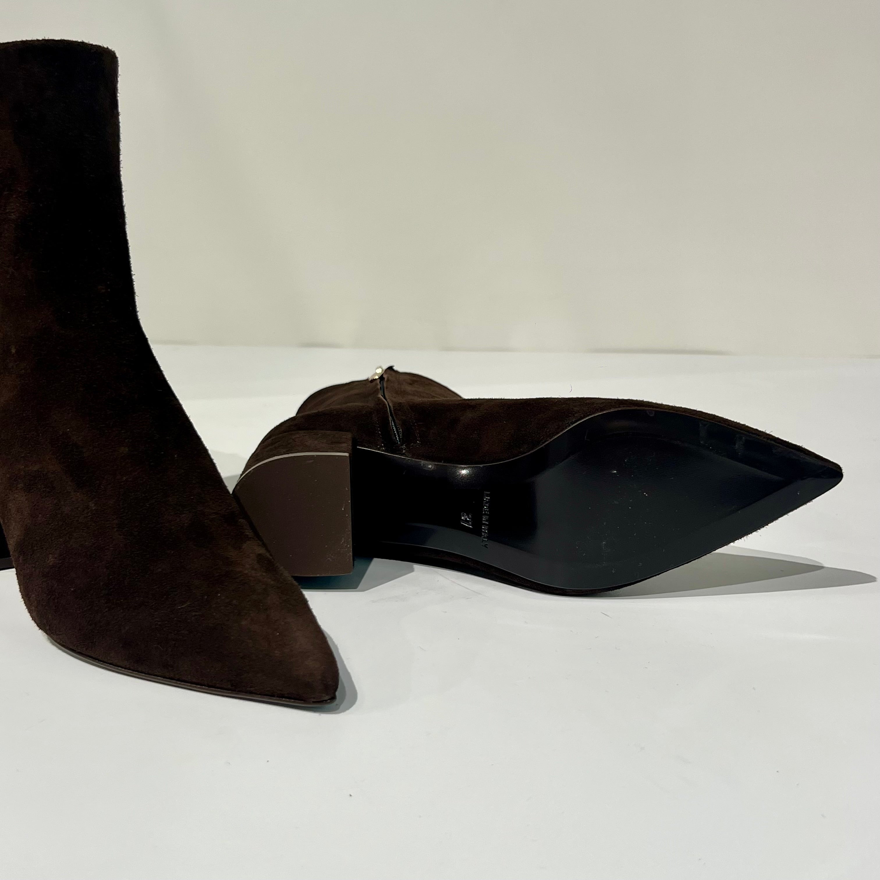 W6-017 Polacchino Camoscio Testa di Moro