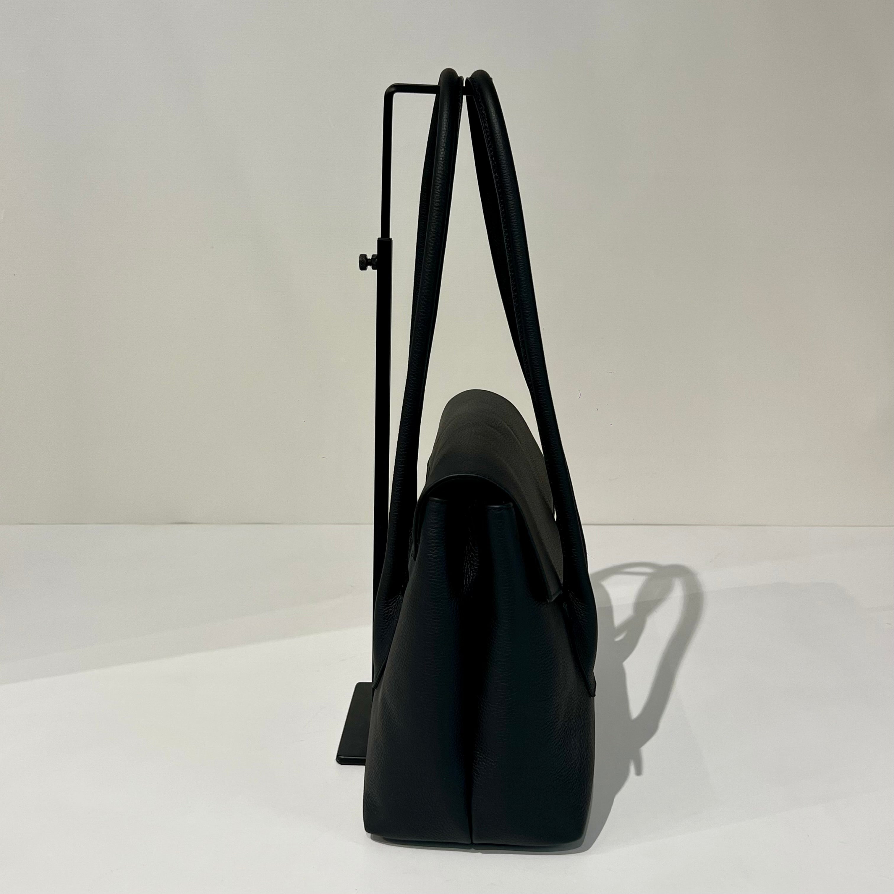 W6-2941 CECILIA Borsa Wilm Large Black