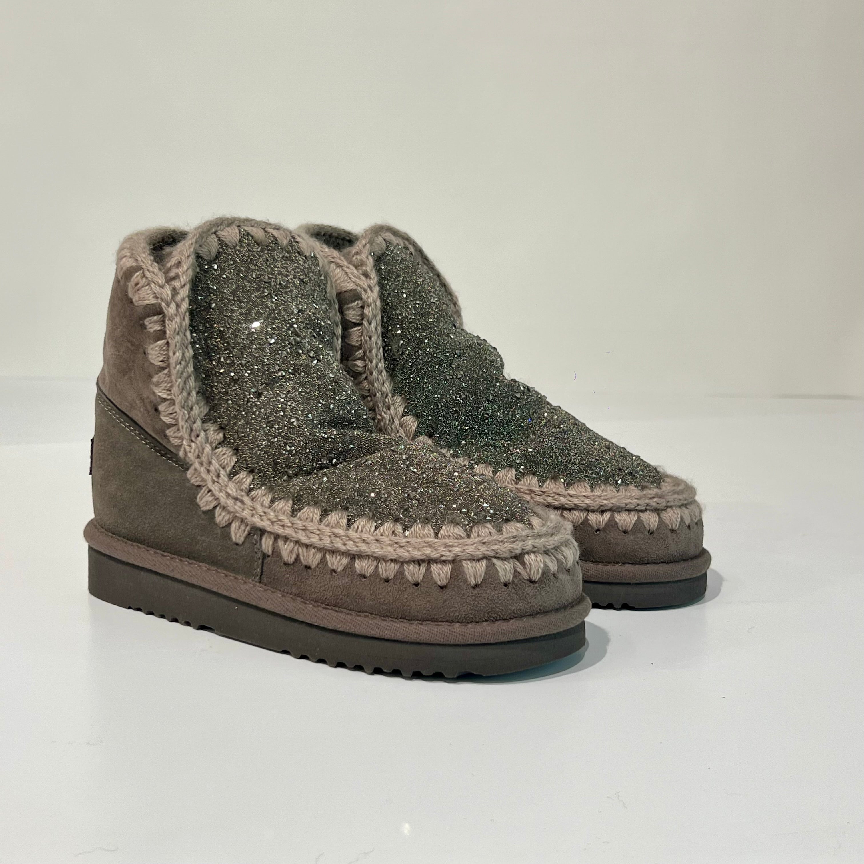 W4-Eskimo 18 HOTFIX Charcoal