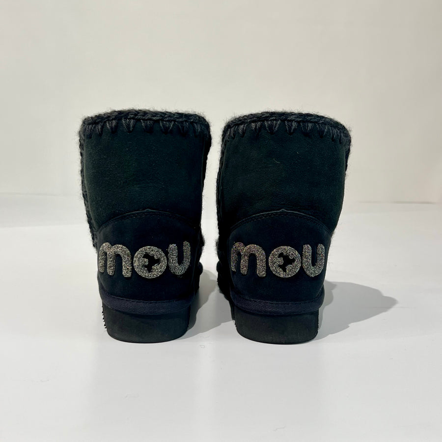 W4-Eskimo 18 Glitter Logo Black