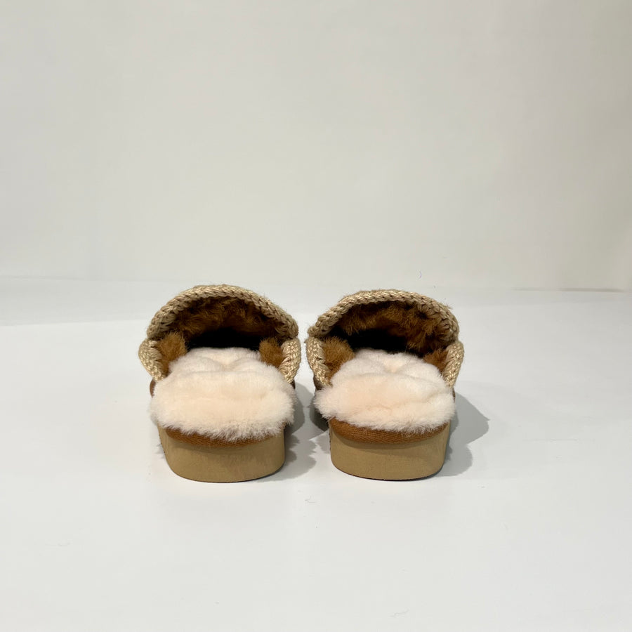 W5-Eskimo Slipper Cognac