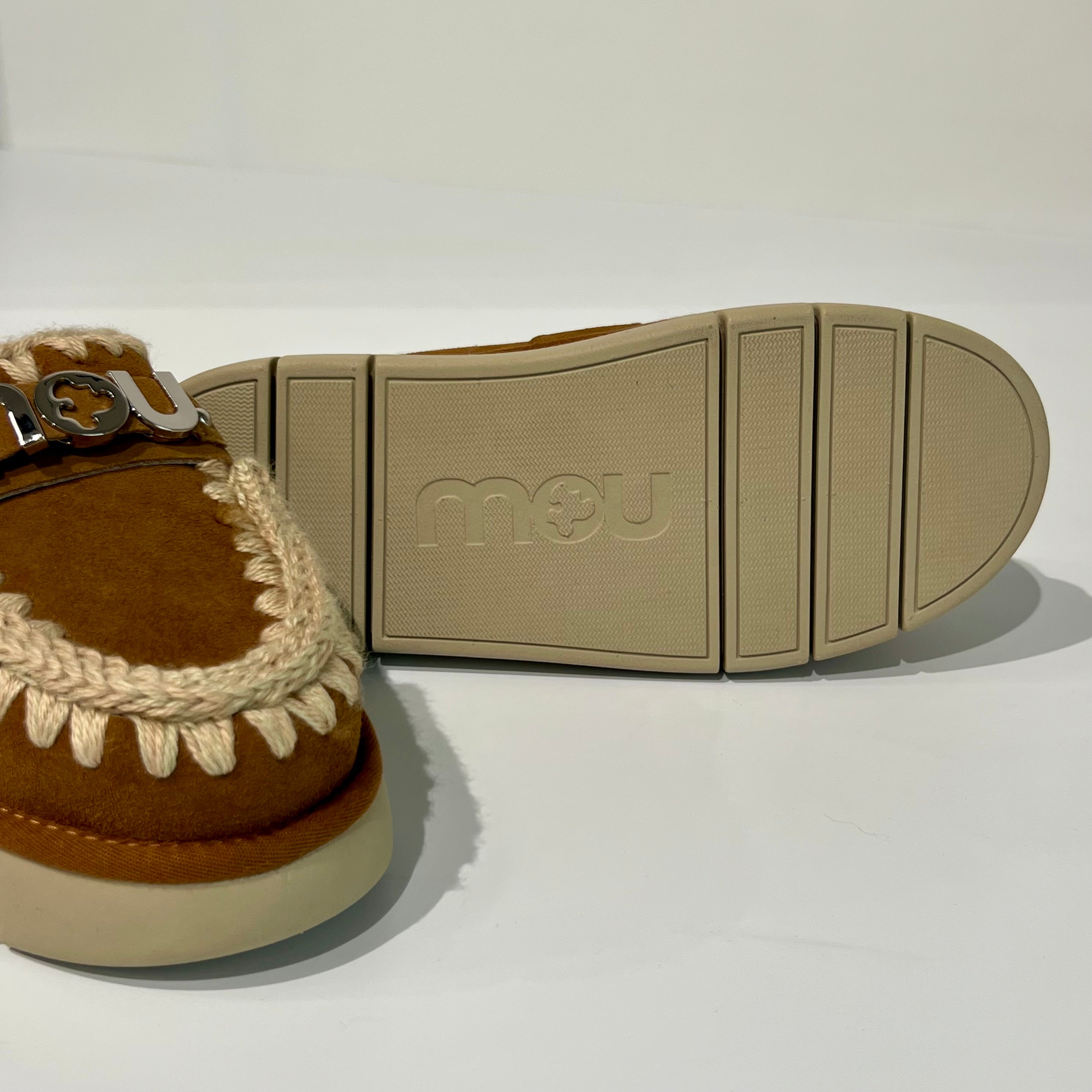 W5-Bounce Clog Metal Logo Cognac