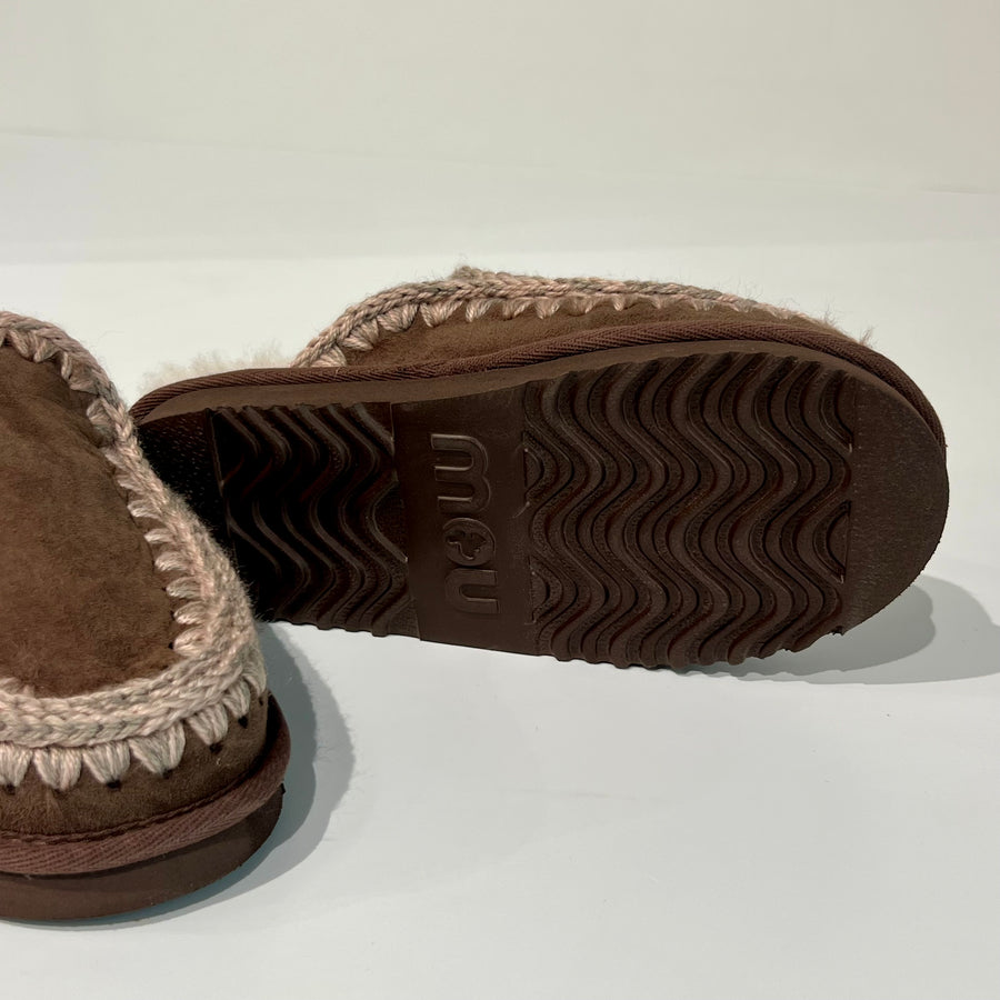W5-Eskimo Slipper Brown Pepper