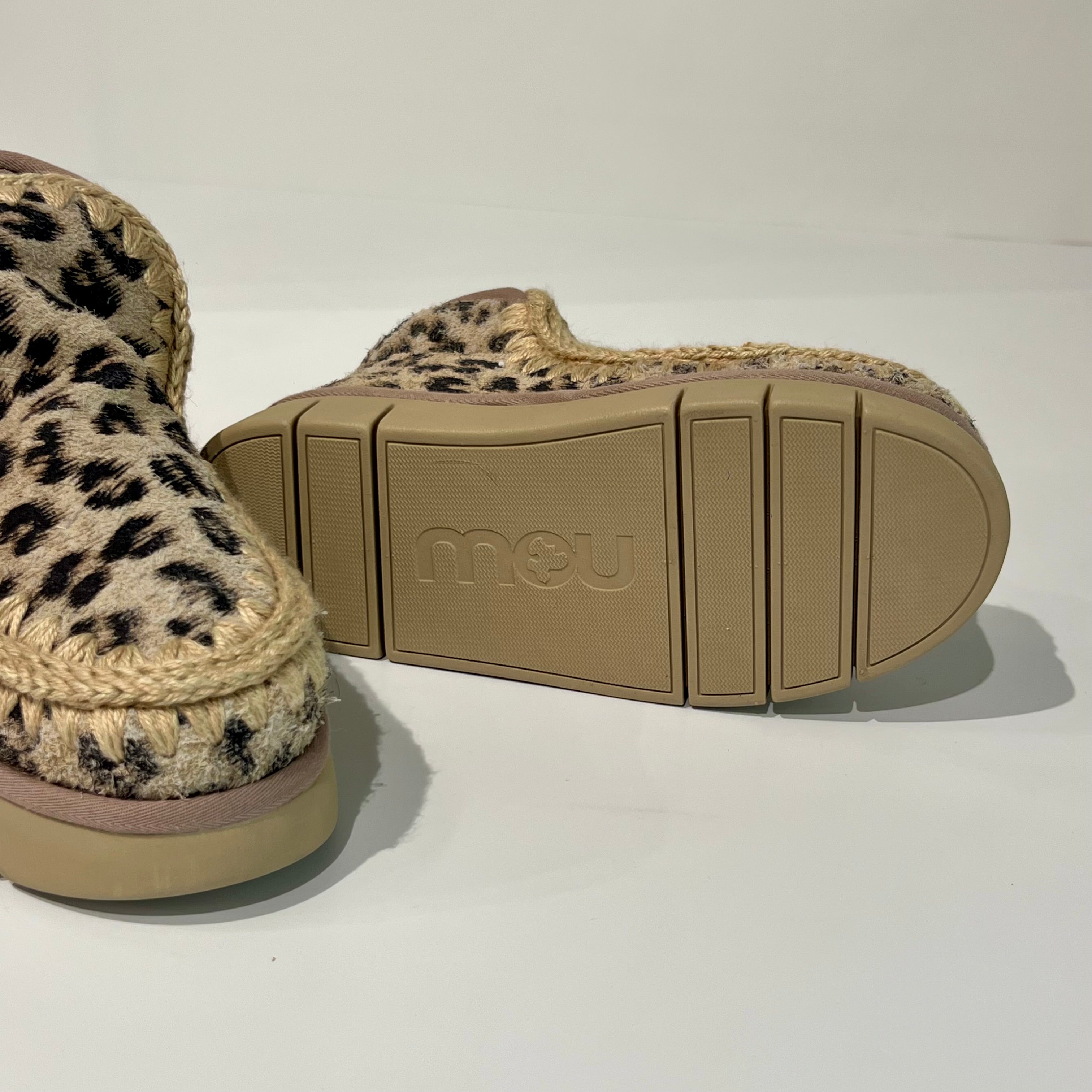 W5-Eskimo Bounce Sneaker Hairy Suede Leopard