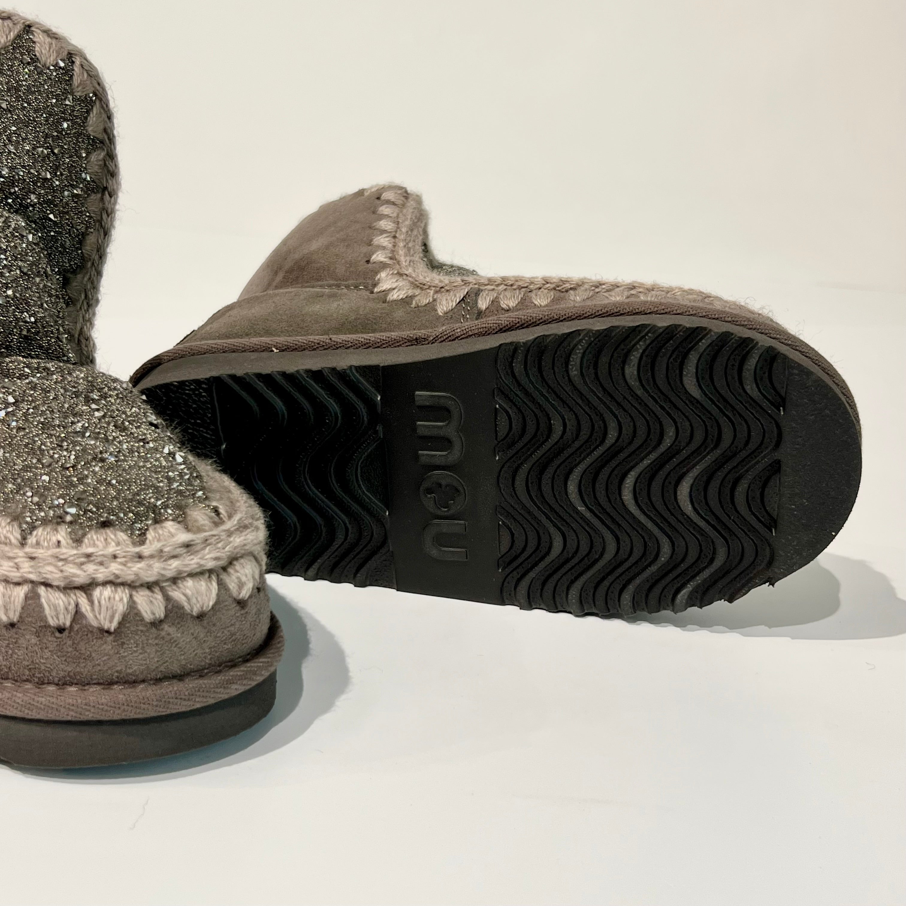 W4-Eskimo 18 HOTFIX Charcoal