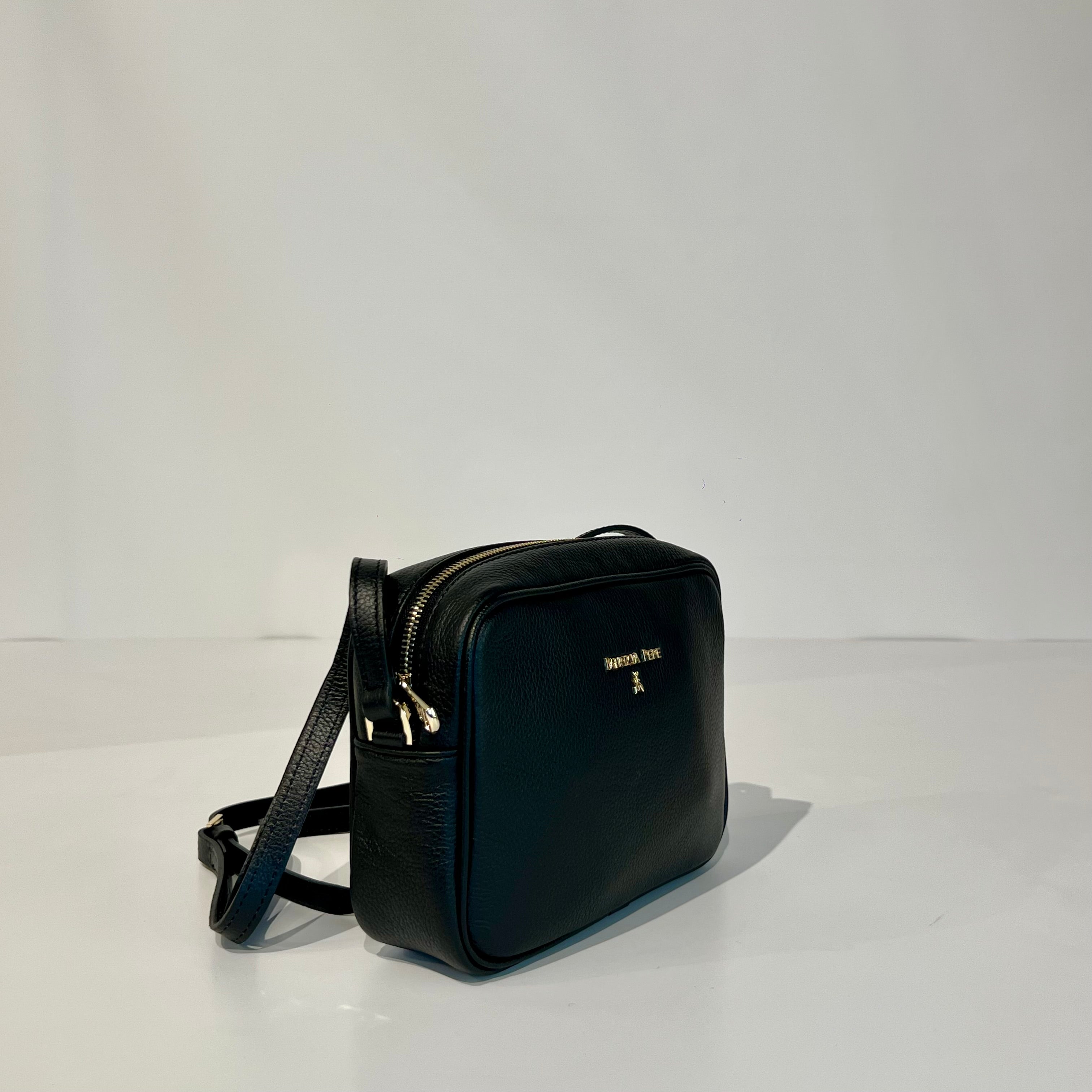 W-CB8985 Camera Bag Black