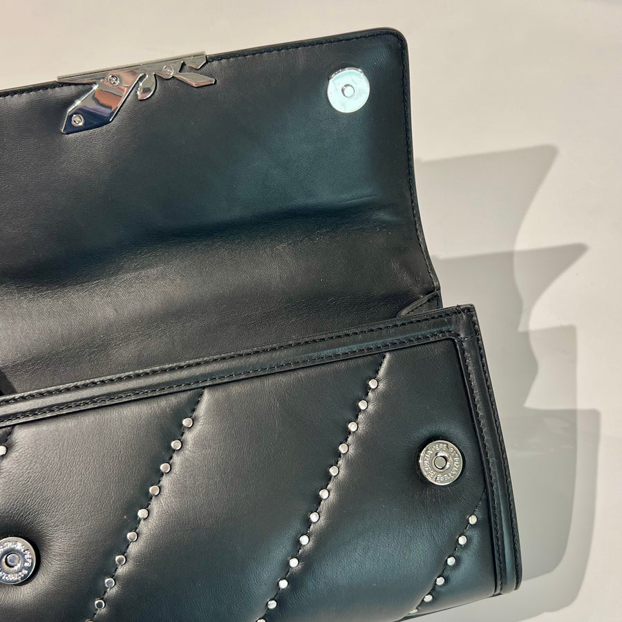 W-8B0058 Borsa Nera