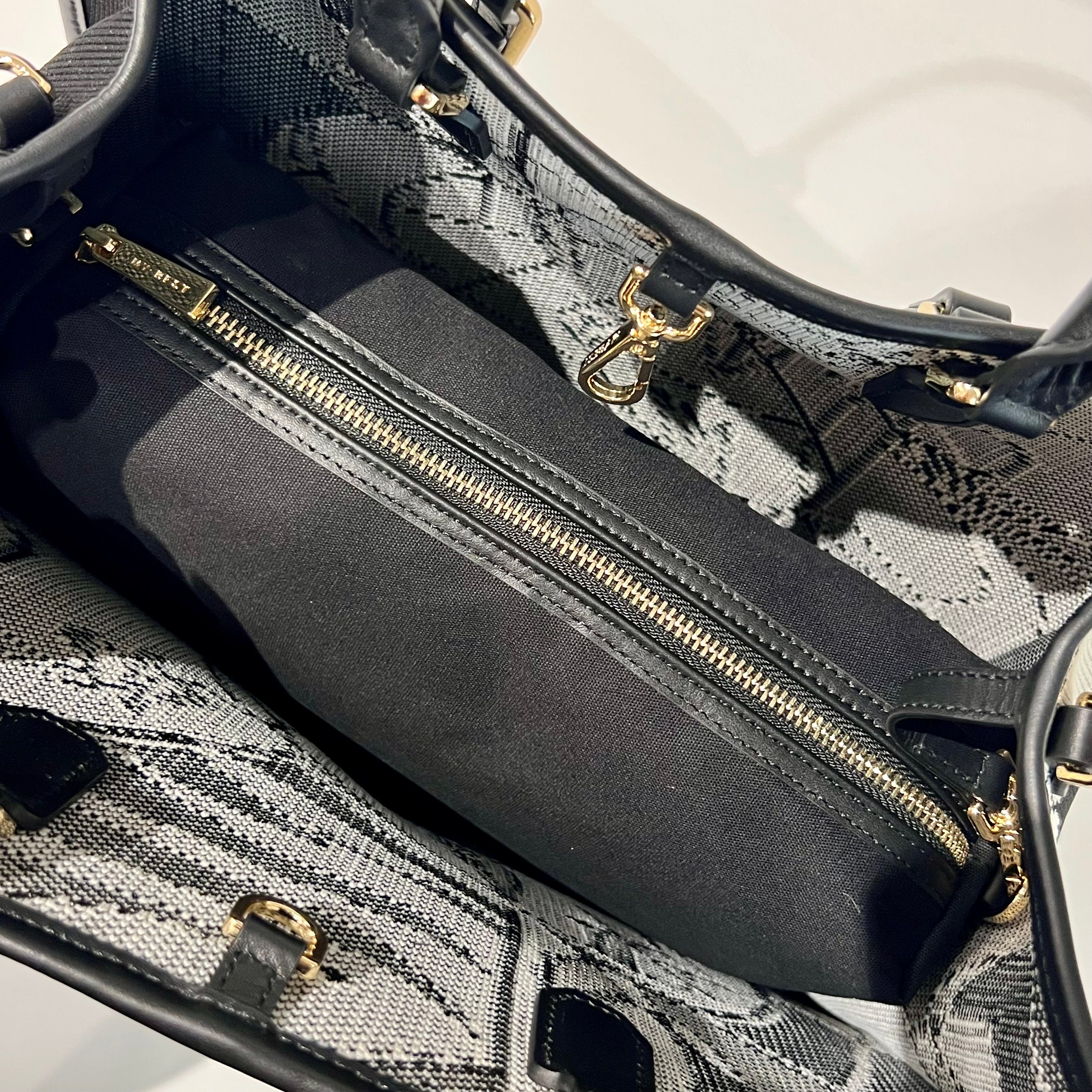 W6-3007 ATENA GUERNICA Grey