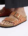 1029513 Arizona Rivet Dark Rust Woman