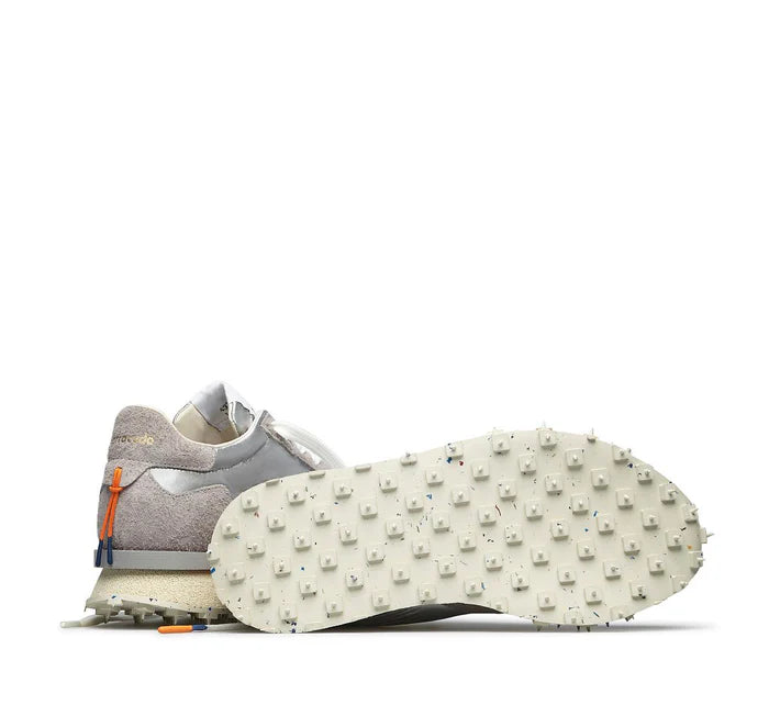 DW5-1470 IMPACT Running Silver Woman