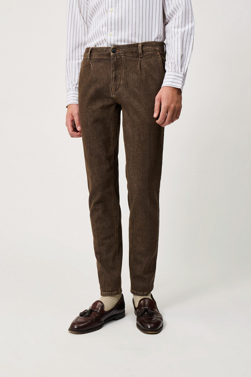 UW6-DAY OFF Denim Umber Man