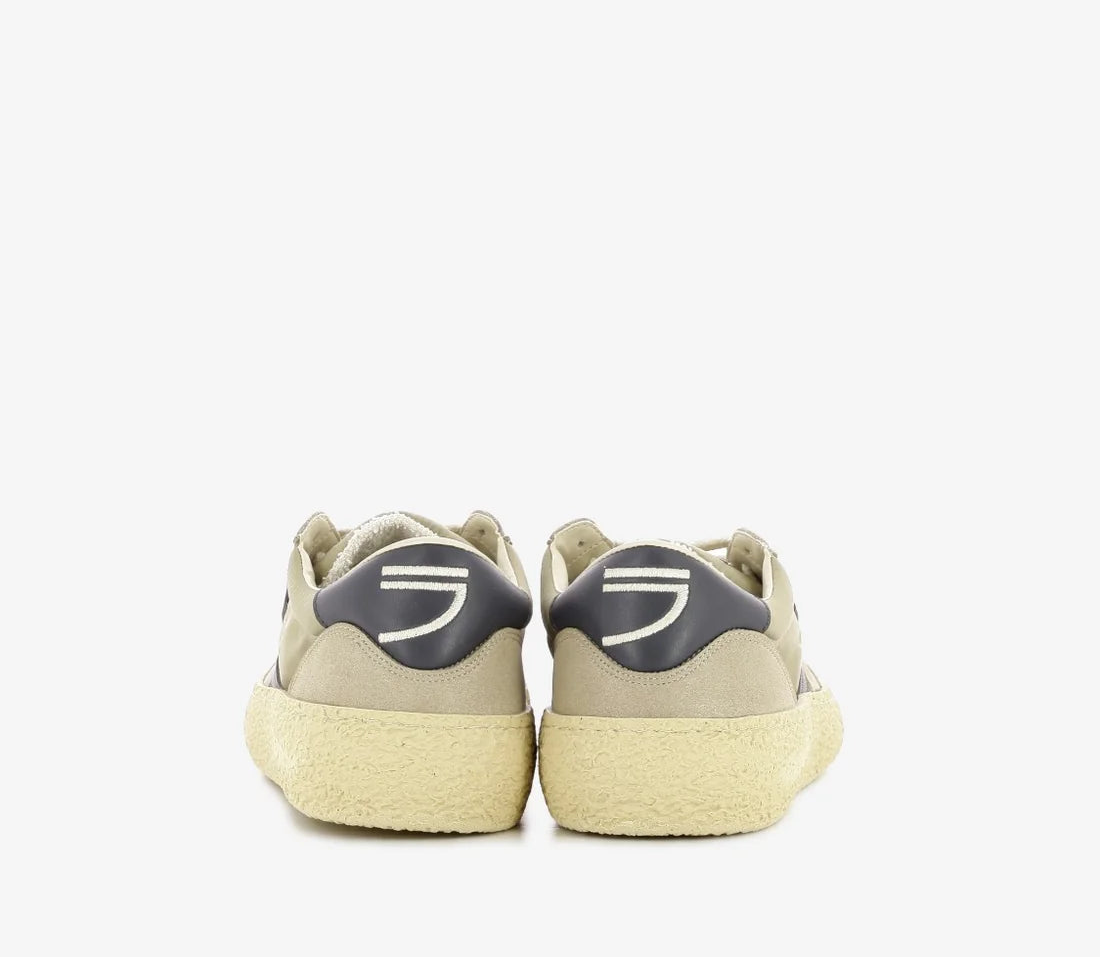 US6-01 VINTAGE Golden Beach Man