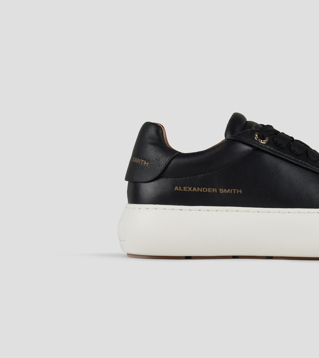 DW5-SOHO Black Woman