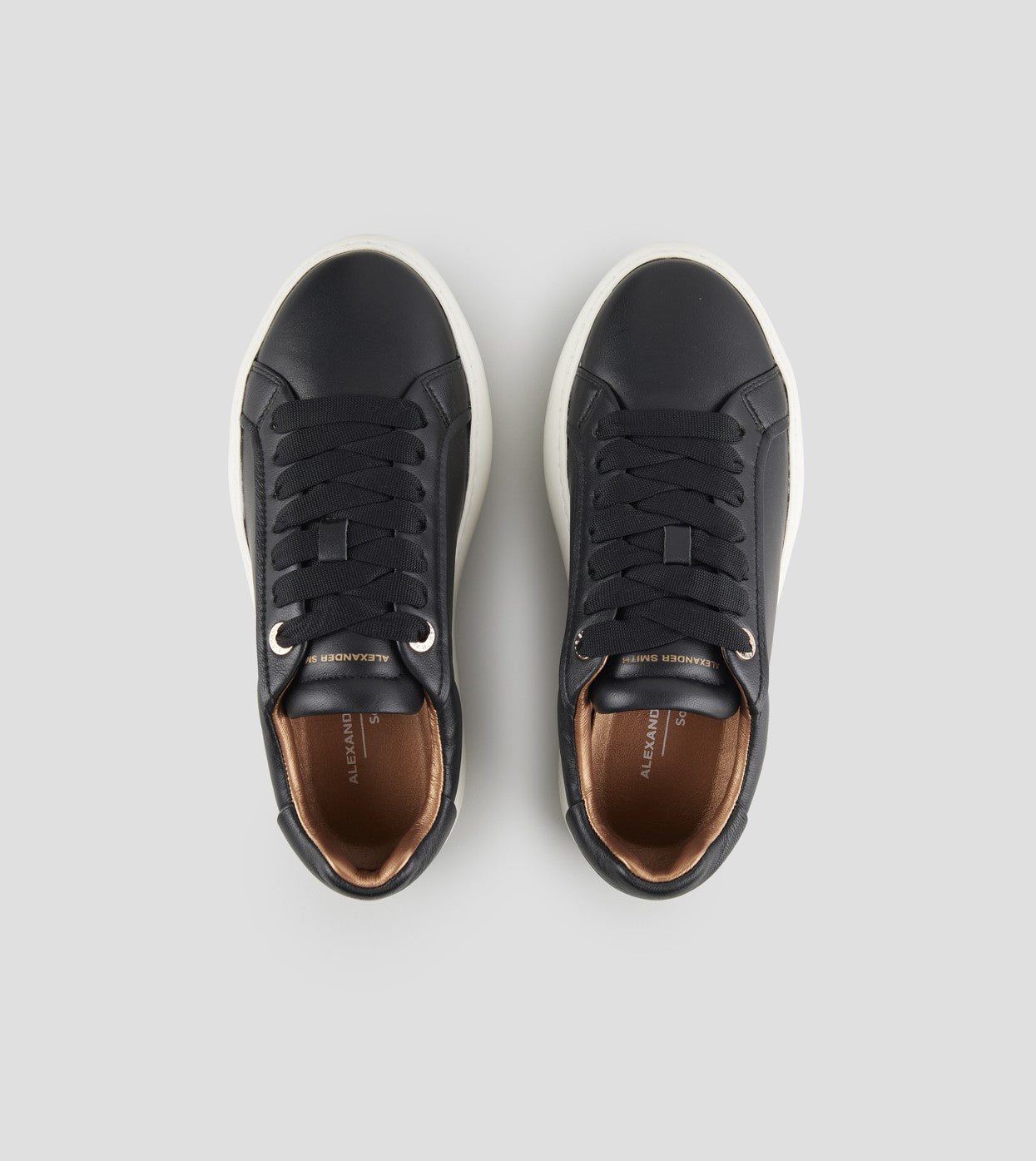 DW5-SOHO Black Woman