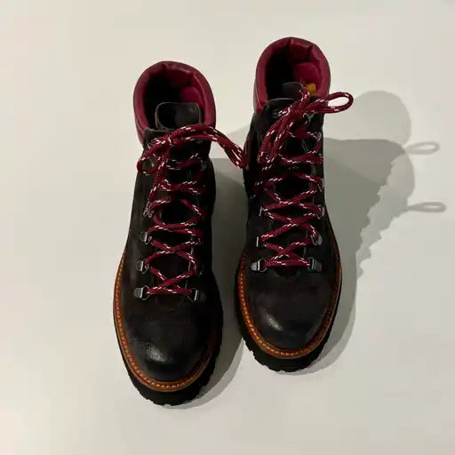 W5-9976 Pedula Suede Carbone/Bordeaux