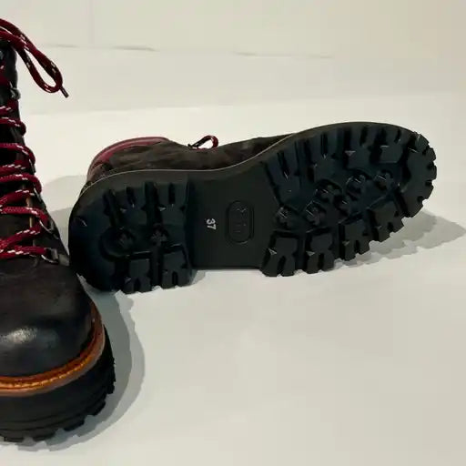 W5-9976 Pedula Suede Carbone/Bordeaux