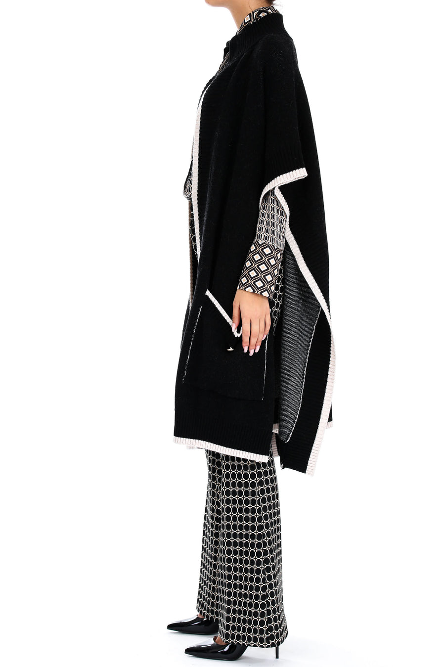 MTP01 Mantella Black e White