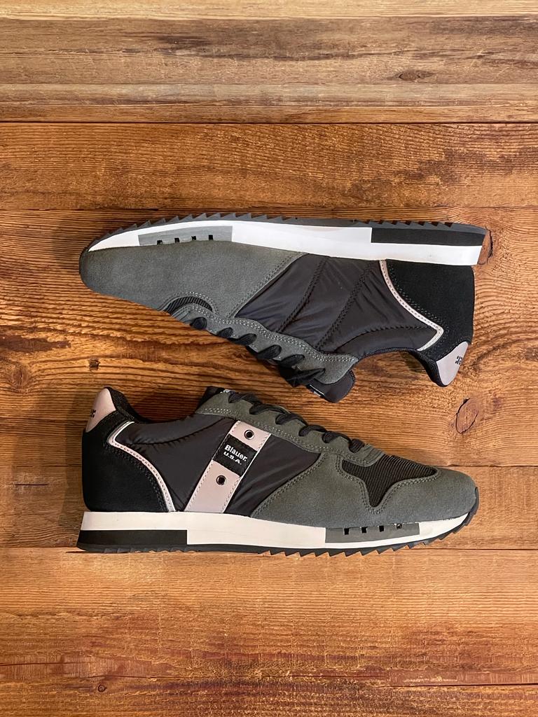 W2-Queens Sneakers Mes Black Man