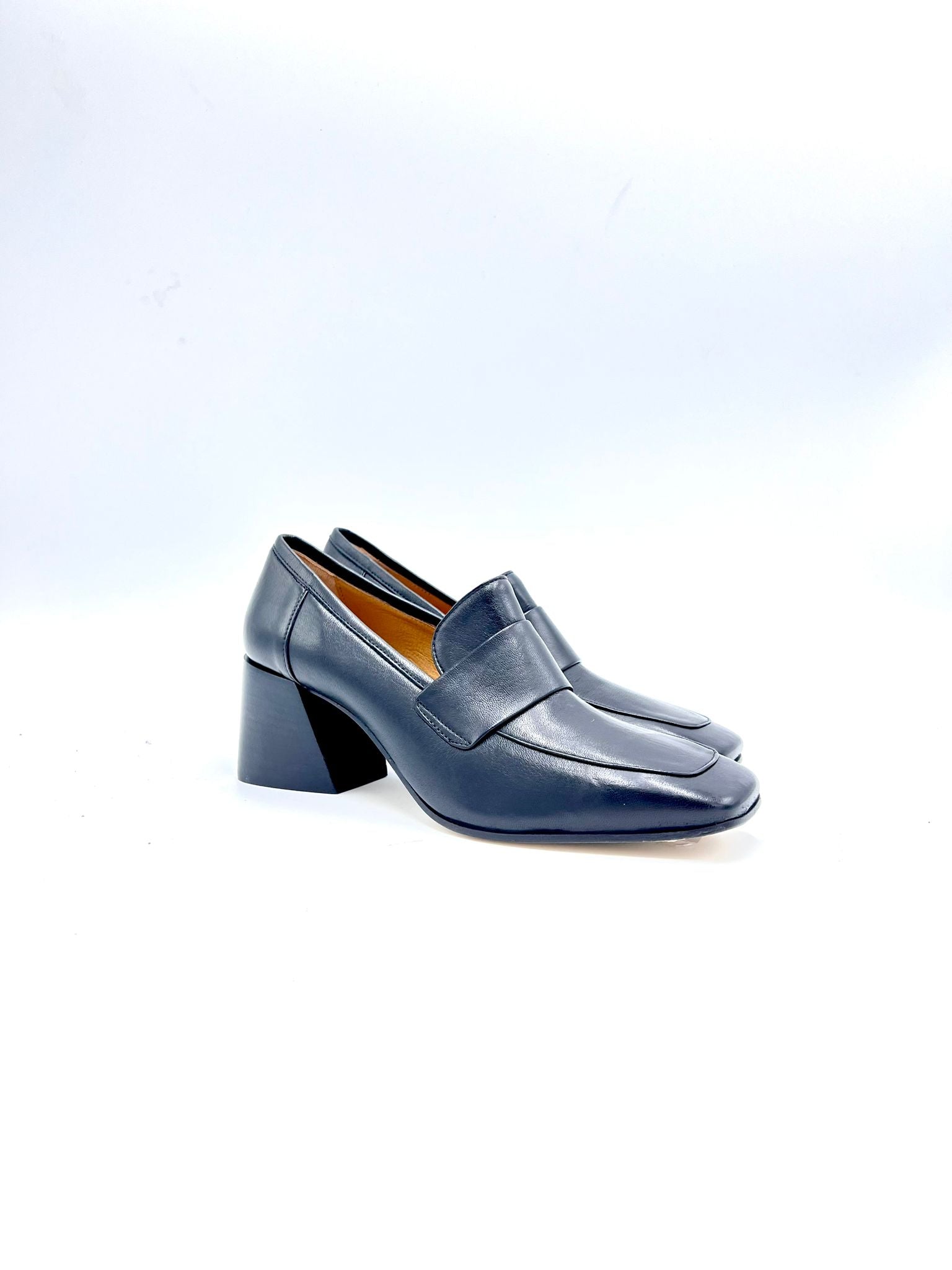 W2-6050 New Amy Mocassino Glove Nero