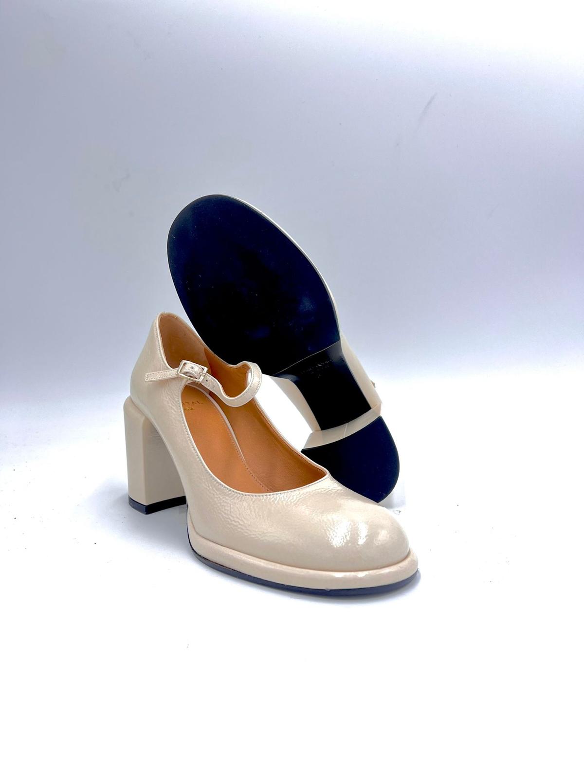 W-1855 Bebè Vernice Panna