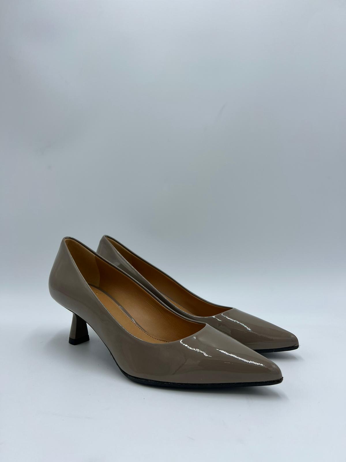 W-1631 Dècolletè Vernice Fango