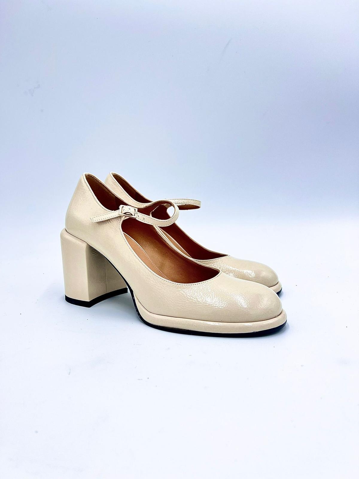 W-1855 Bebè Vernice Panna