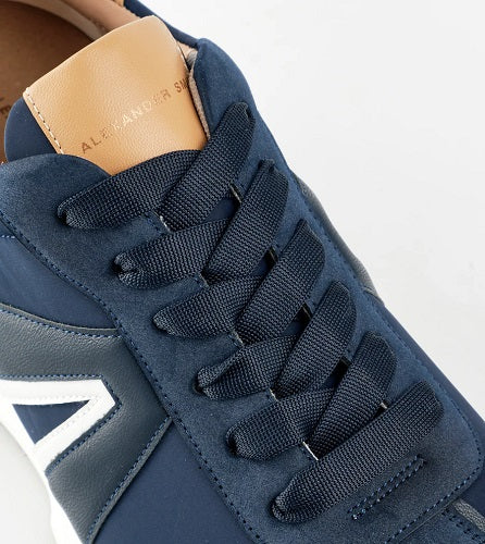 UW2-Piccadilly Blue Man